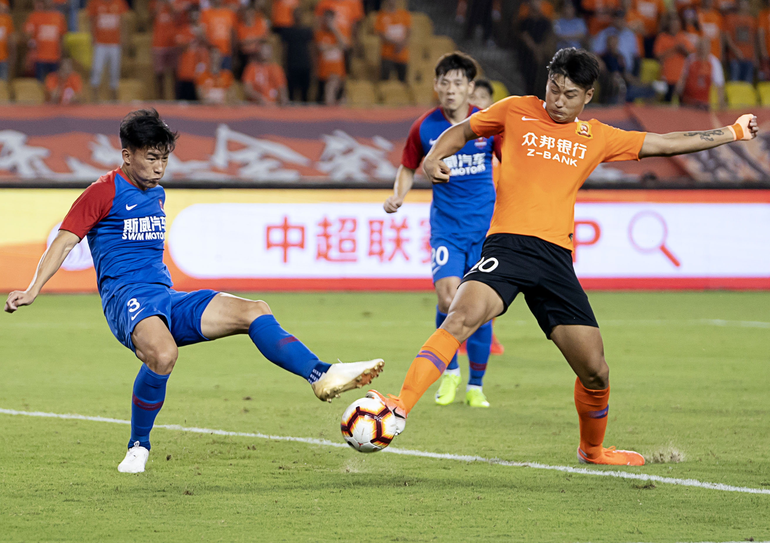 开云体育APP下载-重庆斯威主场大胜武汉卓尔，喜迎胜利的简单介绍