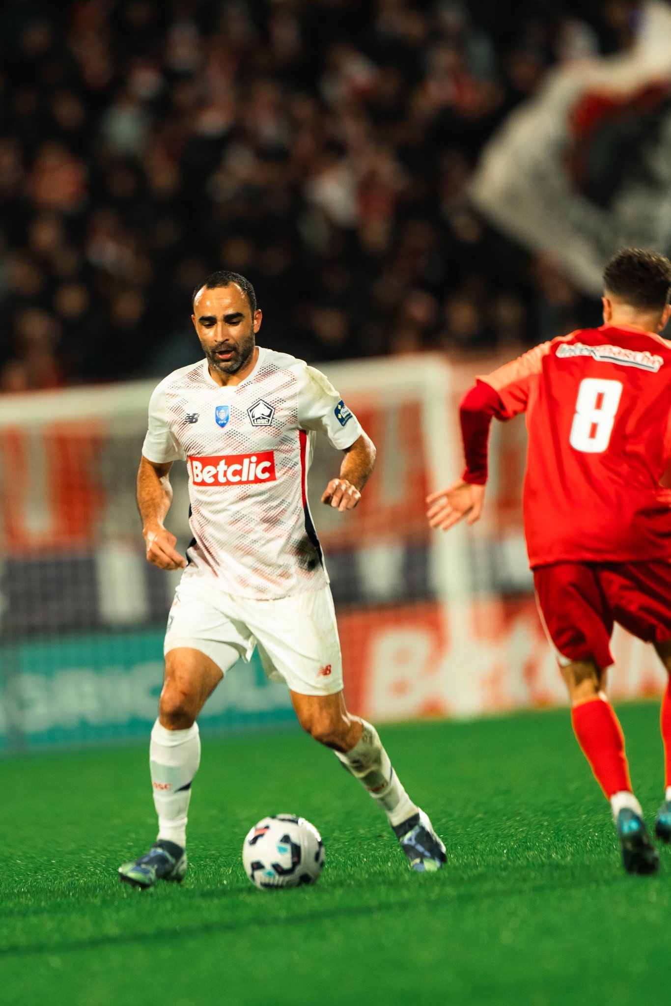 开云平台-里尔队击败对手，稳步向前迈进