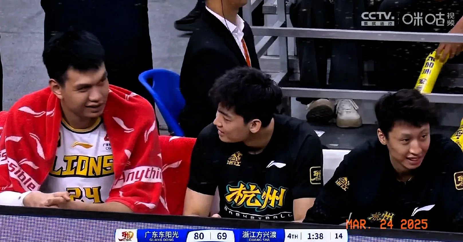 广厦队实力展现,逆转对手赢得比赛! 广厦队实力展现,逆转对手赢得比赛!