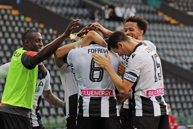 关于热那亚客场击败乌迪内斯，稳固积分榜位置的信息