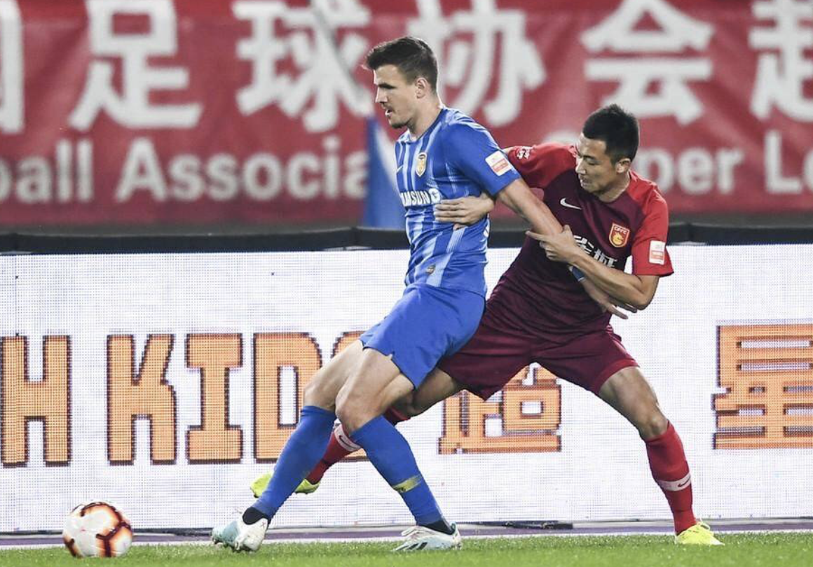 里尔队再次成功逆转,突破积分榜前列 里尔队再次成功逆转,突破积分榜前列