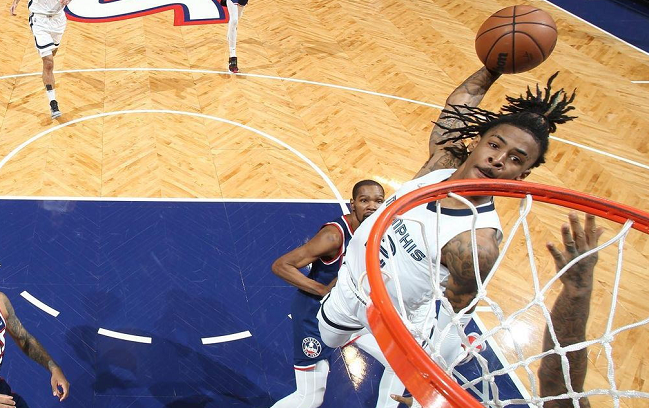 开云体育在线-关于人一举绝杀灰熊，勇登东部榜首宝座的信息