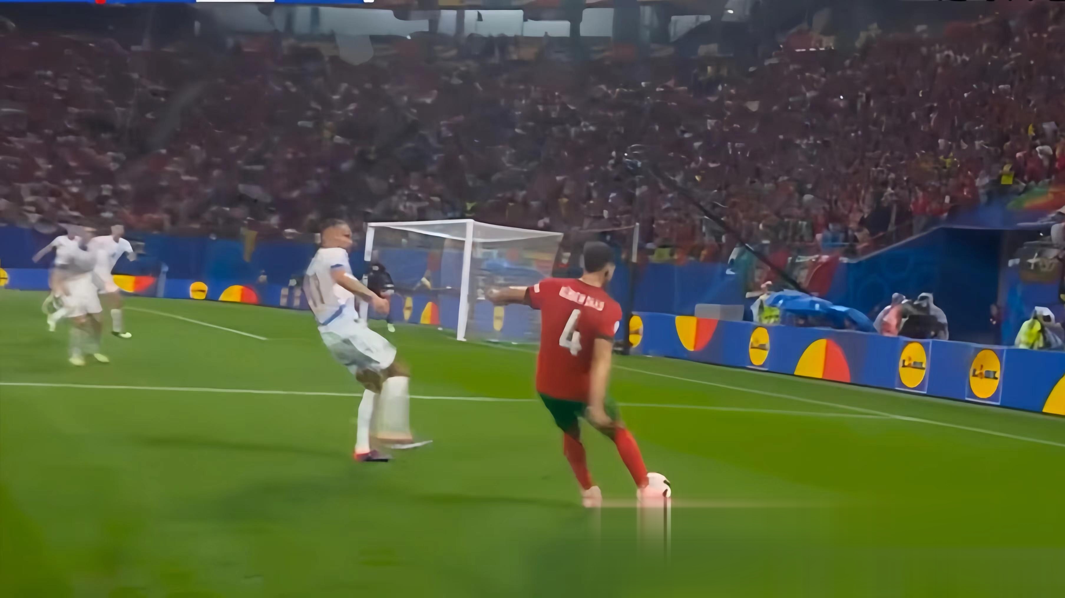 开云体育中国-落后两球逆转捷克，葡萄牙成功晋级欧锦赛！