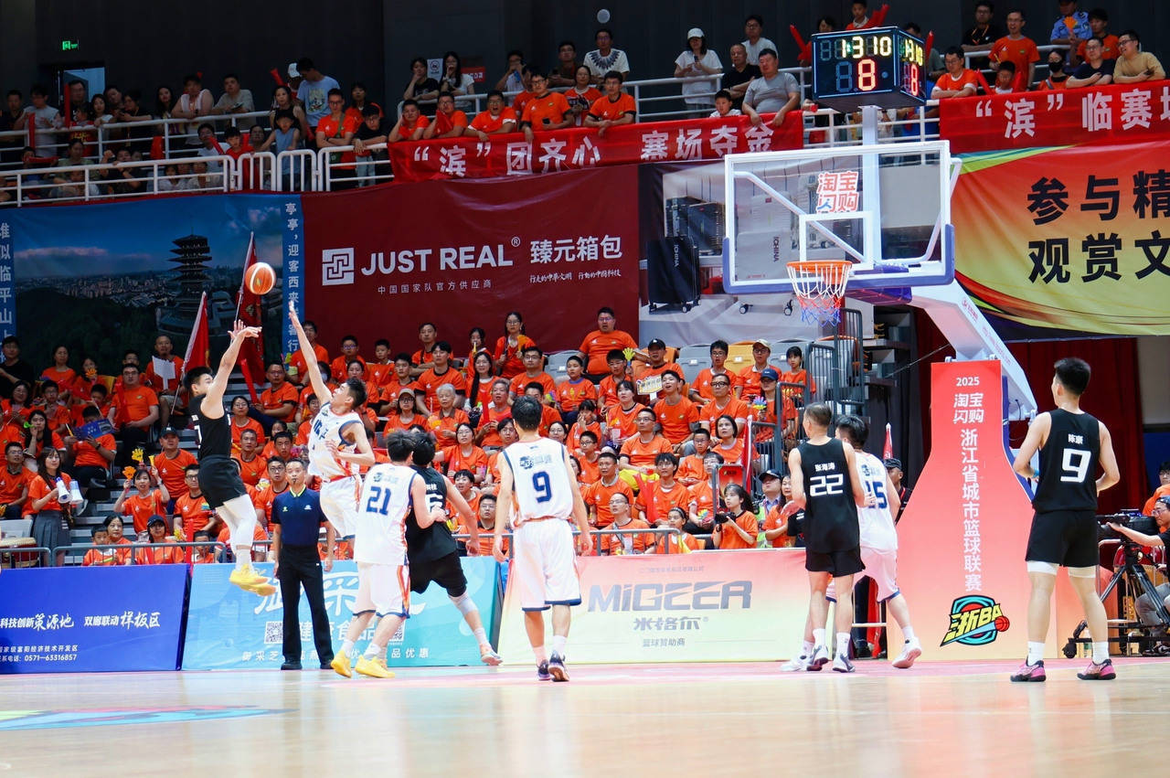 球员在国际篮球比赛中力挽狂澜 球员在国际篮球比赛中力挽狂澜