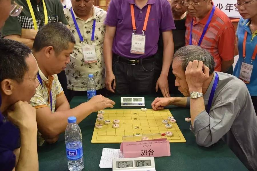 关于惊心动魄的比赛！双方你追我赶！的信息