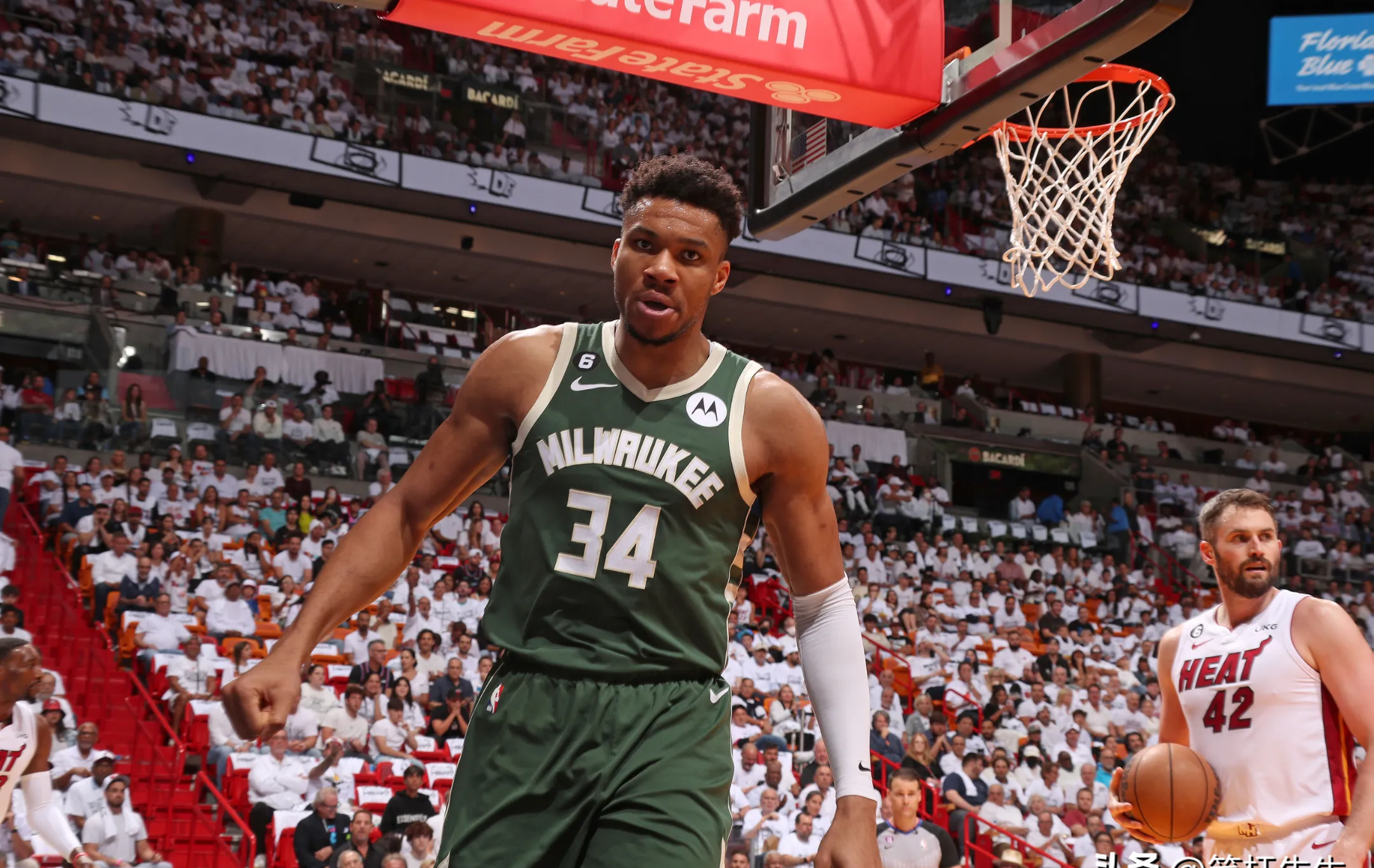 关于雄鹿轻松击败掘金,继续领跑西部的信息 关于雄鹿轻松击败掘金,继续领跑西部的信息