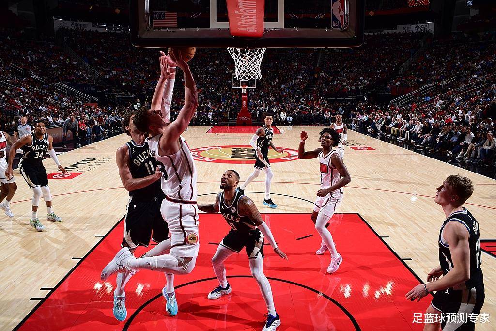 开云体育在线-雄鹿力克76人,横扫晋级东部决赛的简单介绍