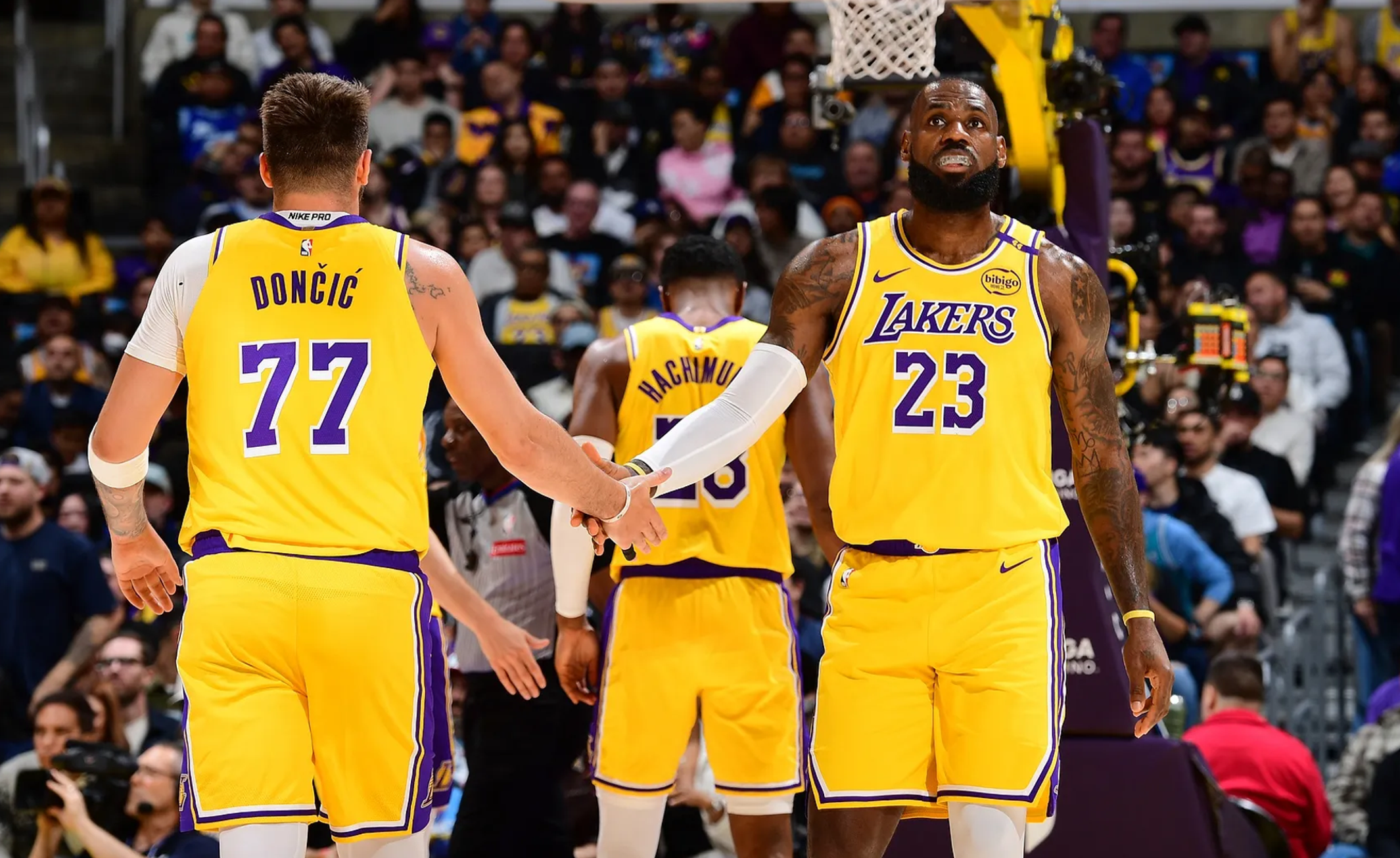 湖人再胜开拓者,夺得六连胜! 湖人再胜开拓者,夺得六连胜!