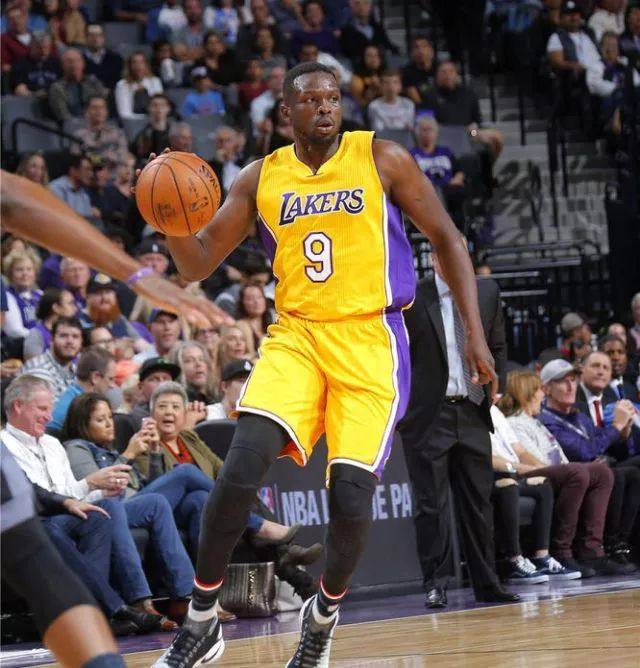 开云APP-凯尔特人轻取勇士,周琦刷新纪录