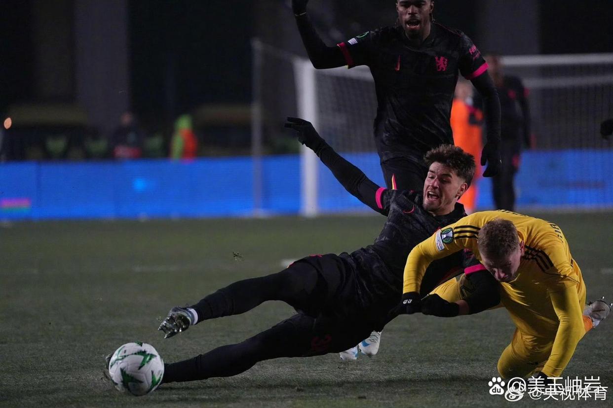 开云平台-阿森纳完胜切尔西,奥亚尔萨瓦尔带队取胜