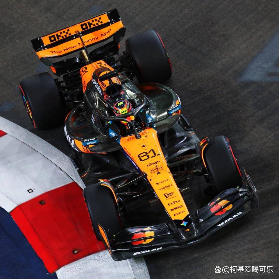 红牛车队绝杀阿斯顿马丁，塞恩斯统治全场