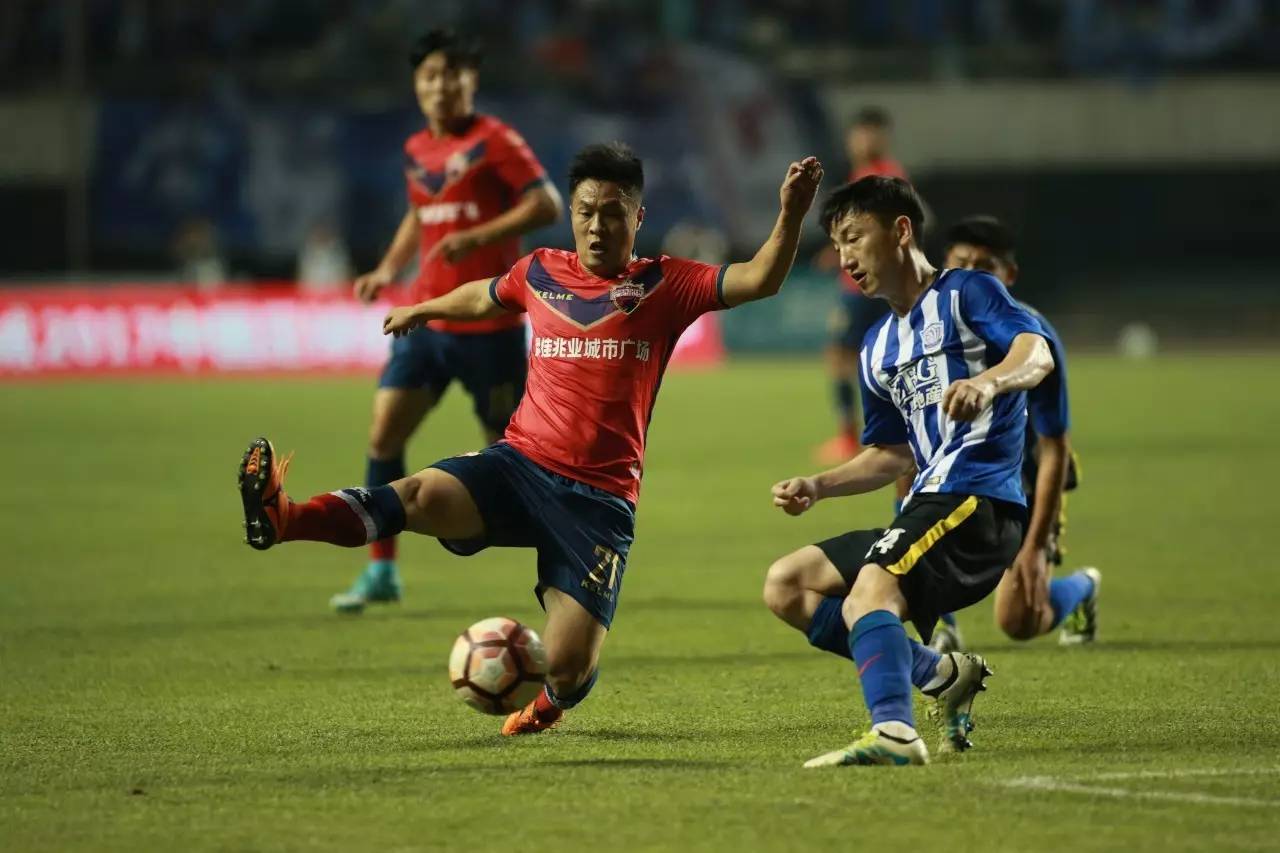 天津权健佳兆业广州富力客场对阵，一决输赢